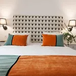 Idyllic & Loveliest Apt With Patio.Private Parking