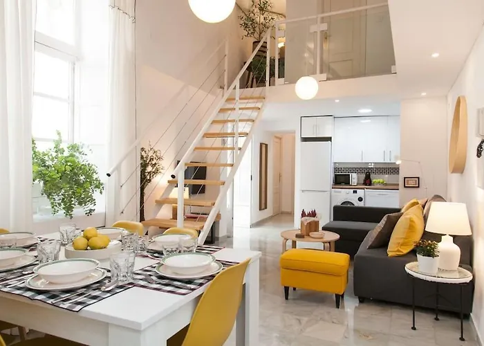 Idyllic & Loveliest Apt With Patio.Private Parking