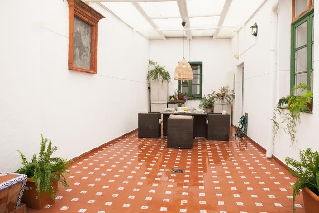 Idyllic & Loveliest With Patio.private Parking * Séville