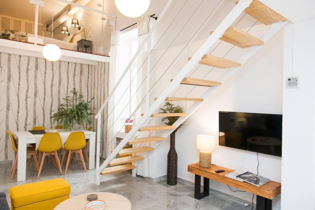 Idyllic & Loveliest With Patio.private Parking Séville