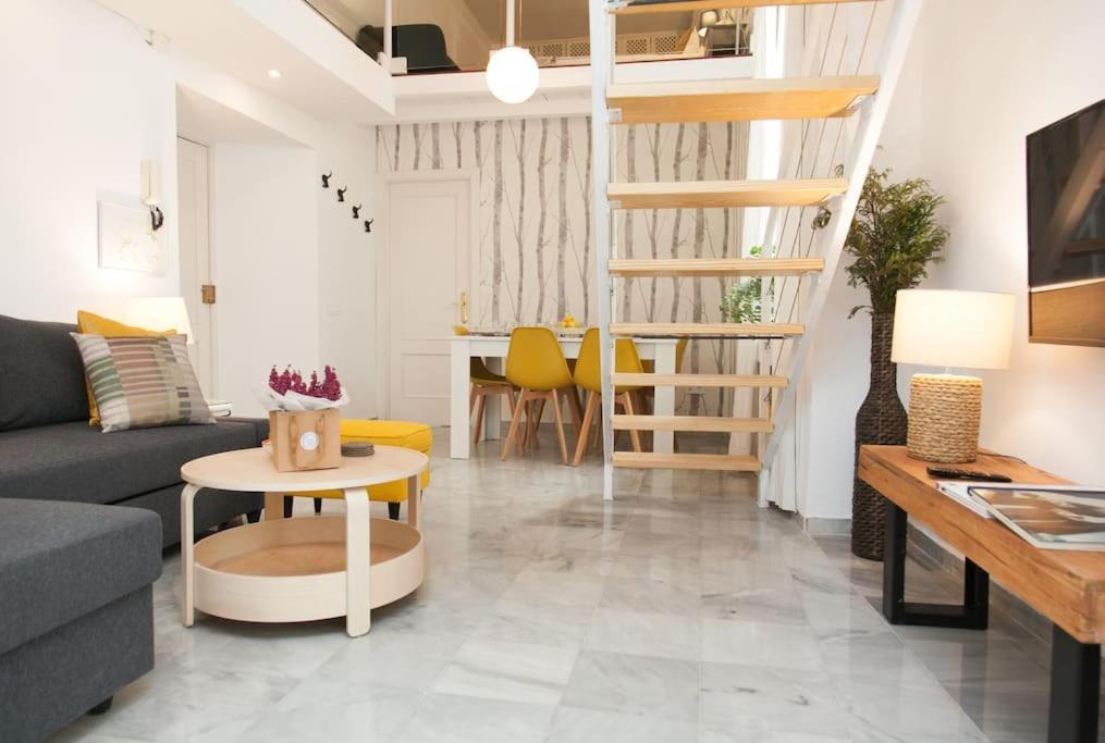 Idyllic & Loveliest With Patio.private Parking * Séville