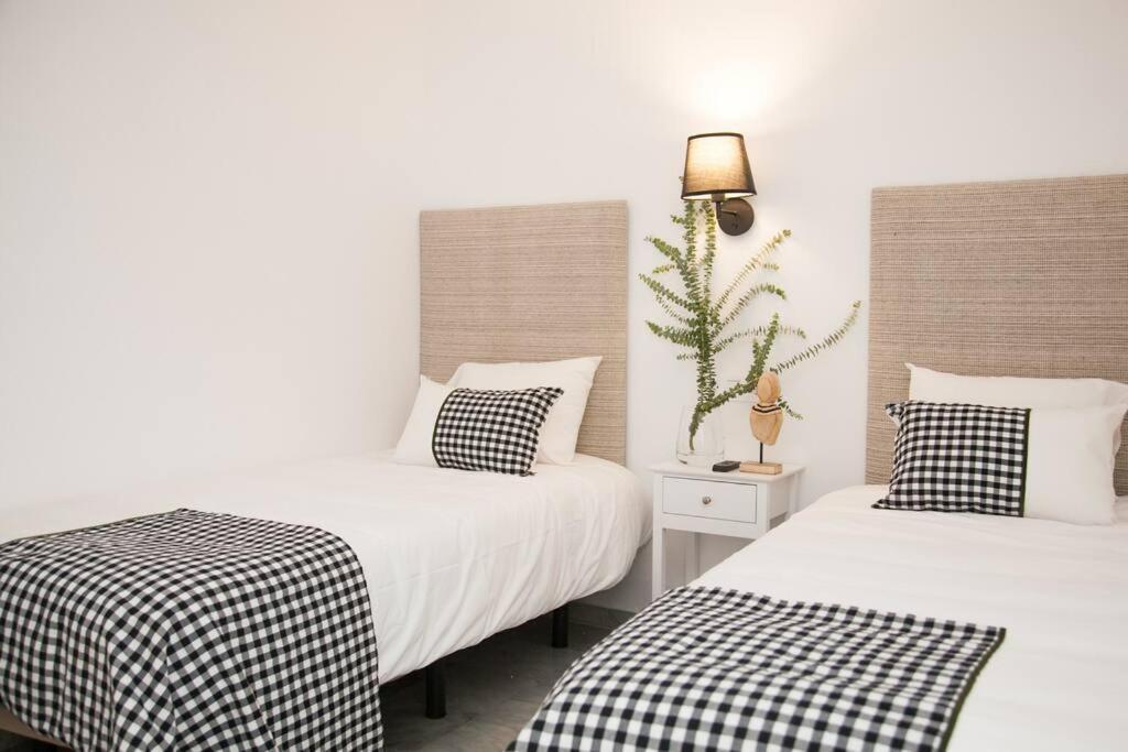 Idyllic & Loveliest With Patio.private Parking Appartement *