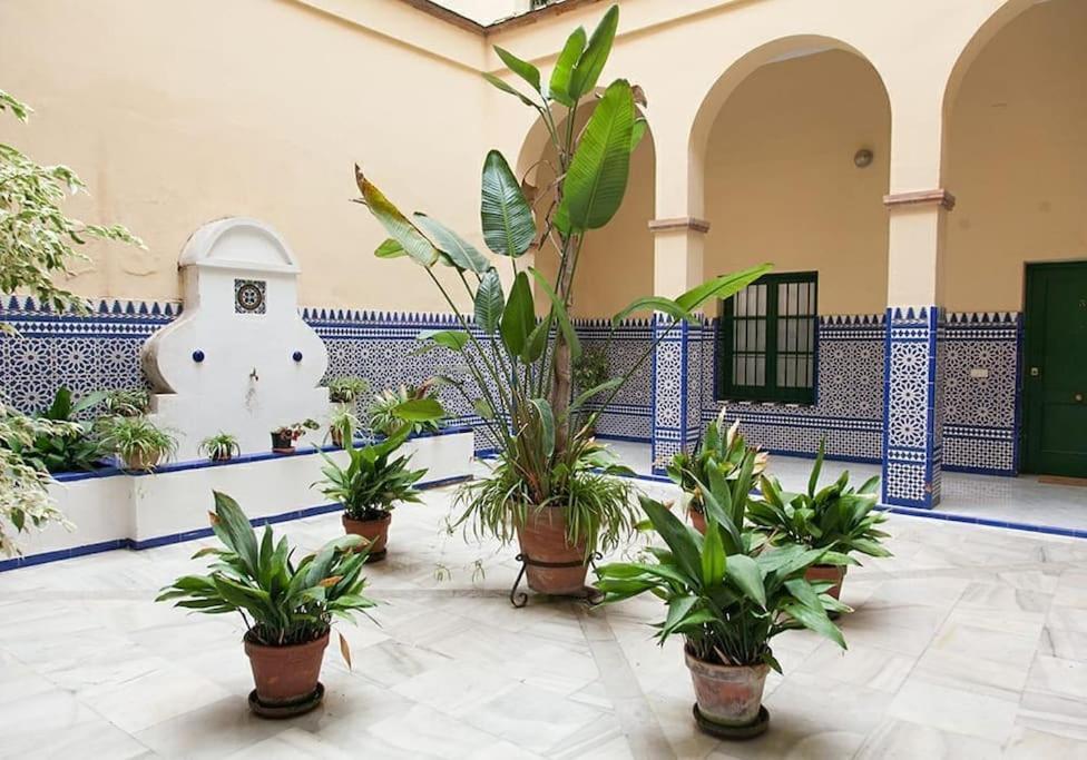 Idyllic & Loveliest With Patio.private Parking * Séville